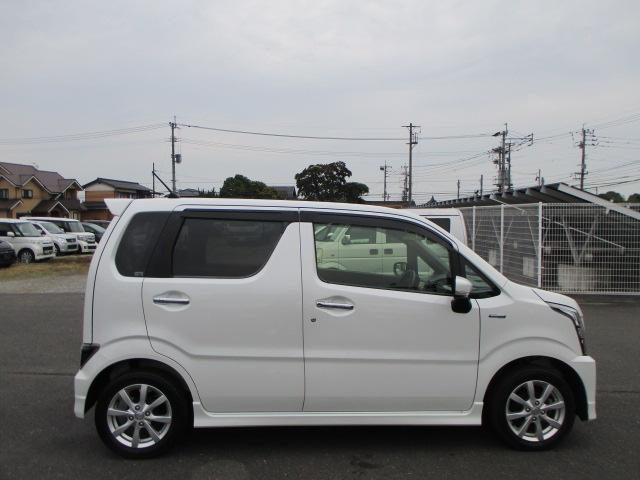 ワゴンＲスティングレー ハイブリッドＸ（4枚目）