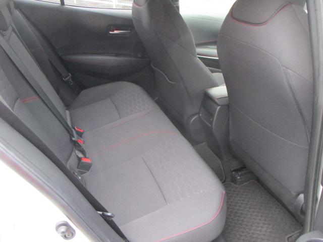 ���Ǝ��i�E�g���^�ꋉ������������v���X�^�b�t�����Ԃ����X�܂œ_���E�����������܂��B�����郁�[�J�[�̌̏�f�f���n�j�ł��B