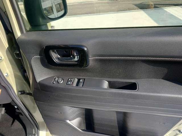 ���Ǝ��i�E�g���^�ꋉ������������v���X�^�b�t�����Ԃ����X�܂œ_���E�����������܂��B�����郁�[�J�[�̌̏�f�f���n�j�ł��B