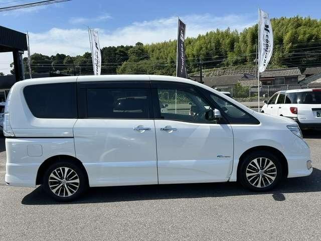 セレナ ハイウェイスター　Ｖセレクション＋セーフティ　ＳＨＶ（5枚目）