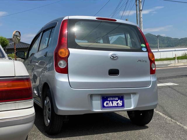 ミラ Ｘスペシャル　キーレスエントリー　ＭＴ　盗難防止システム　ＡＢＳ　ＣＤ　ミュージックプレイヤー接続可　衝突安全ボディ　エアコン　パワーステアリング　パワーウィンドウ（17枚目）