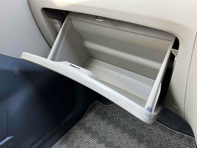 ミラ Ｘスペシャル　キーレスエントリー　ＭＴ　盗難防止システム　ＡＢＳ　ＣＤ　ミュージックプレイヤー接続可　衝突安全ボディ　エアコン　パワーステアリング　パワーウィンドウ（29枚目）