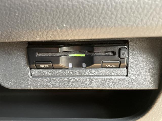 MRワゴン 10thアニバーサリー リミテッド ETC バックカメラ オートライト HID スマートキー 電動格納ミラー ベンチシート CVT 盗難防止システム ABS CD USB アルミホイール 衝突安全ボディ エアコン パワーステアリング(9枚目)