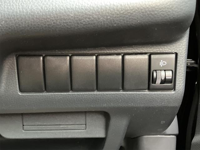 モコ Ｘ　バックカメラ　スマートキー　電動格納ミラー　ベンチシート　ＣＶＴ　盗難防止システム　ＡＢＳ　ＣＤ　ＵＳＢ　アルミホイール　衝突安全ボディ　エアコン　パワーステアリング　パワーウィンドウ（7枚目）