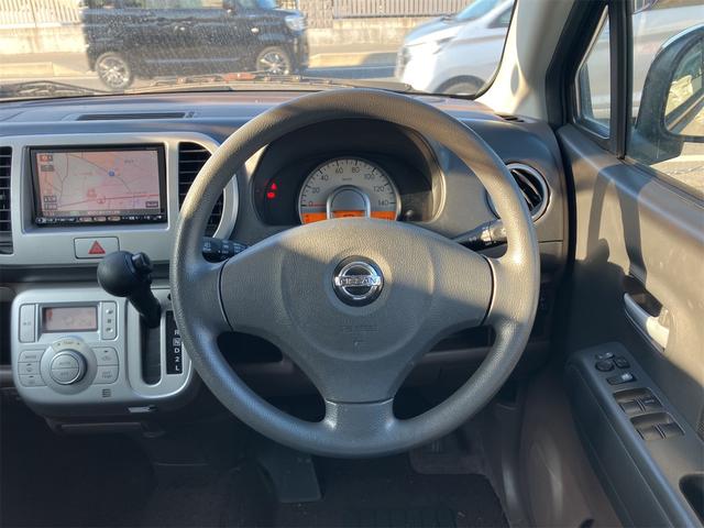 モコ Ｅ　ショコラティエ　ナビ　ＴＶ　オートライト　スマートキー　電動格納ミラー　ベンチシート　ＡＴ　盗難防止システム　ＡＢＳ　ＣＤ　ＤＶＤ再生　ＵＳＢ　アルミホイール　衝突安全ボディ　エアコン　パワーステアリング（3枚目）