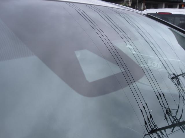 プリウス Ｓ　９インチナビ・ＴＶ　ＥＴＣ　バックカメラ　ＬＥＤライト　キーレスエントリー　スマートキー　走行距離３５３３５ｋｍ　アイドリングストップ（15枚目）