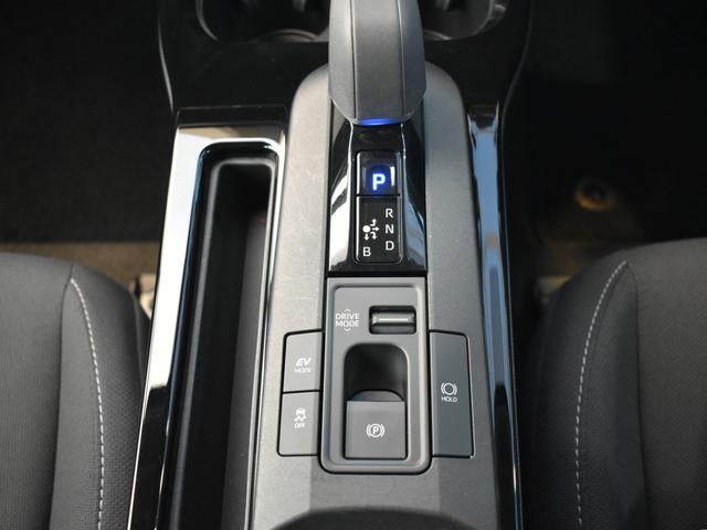 プリウス Ｇ　ＴＯＹＯＴＡセーフティーセンス／純正ディスプレイオーディオ／バックモニター／フルセグＴＶ／Ｂｌｕｅｔｏｏｔｈ／プリクラッシュセーフティーシステム／クリアランスソナー／ＰＤＡ／ＢＳＭ／ＲＣＴＡ／ＲＣＤ（27枚目）