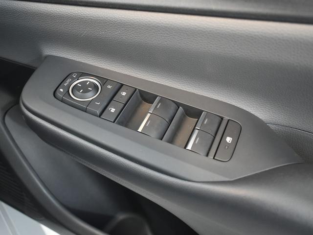 プリウス Ｇ　ＴＯＹＯＴＡセーフティーセンス／純正ディスプレイオーディオ／バックモニター／フルセグＴＶ／Ｂｌｕｅｔｏｏｔｈ／プリクラッシュセーフティーシステム／クリアランスソナー／ＰＤＡ／ＢＳＭ／ＲＣＴＡ／ＲＣＤ（35枚目）