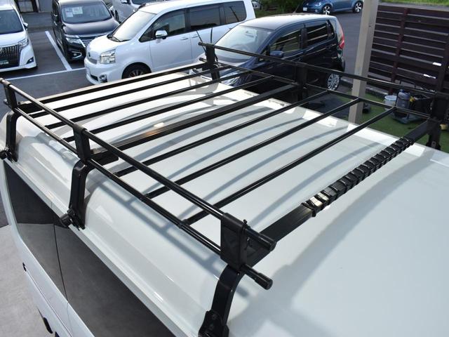 ハイゼットカーゴ DX 衝突被害軽減ブレーキ/ルーフキャリア/コーナーセンサー/両側スライドドア/キーレス/オートライト/アイドリングストップ/横滑り防止装置/エアコン/前席パワーウィンドウ/ETC(26枚目)