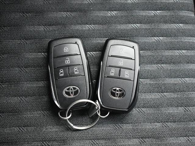 ノア ハイブリッドＳ－Ｚ　衝突被害軽減ブレーキ／ディスプレイオーディオ／フルセグＴＶ／Ｂｌｕｅｔｏｏｔｈ／両側電動スライドドア／バックモニター／ＬＥＤヘッドランプ／Ｐスタート／シートヒーター／クリアランスソナー／ＥＴＣ２．０（37枚目）