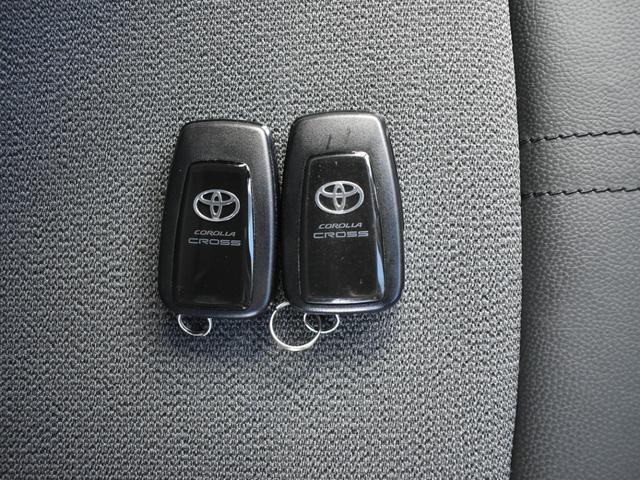 カローラクロス ハイブリッド　Ｚ　衝突被害軽減ブレーキ／９インチディスプレイオーディオ／バックモニター／Ｂｌｕｅｔｏｏｔｈ／プッシュスタート／前席シートヒーター／前席パワーシート／ＬＥＤヘッドランプ／パワーバックドア（33枚目）