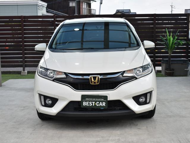 フィット 13G・Sパッケージ 衝突被害軽減ブレーキ/社外ナビ/Bluetooth/フルセグTV/バックモニター/ETC/プッシュスタート/クルーズコントロール/横滑り防止装置/オートエアコン/スマートキー2個/パドルシフト(7枚目)