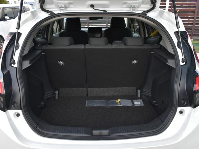 アクア Ｚ　純正１０．５ディスプレイオーディオ／Ｂｌｕｅｔｏｏｔｈ／全方位モニター／バックモニター／ＡＣ１００Ｖ／プッシュスタート／クリアランスソナー／アダプティブクルーズコントロール／オプションスペアタイヤ有（19枚目）