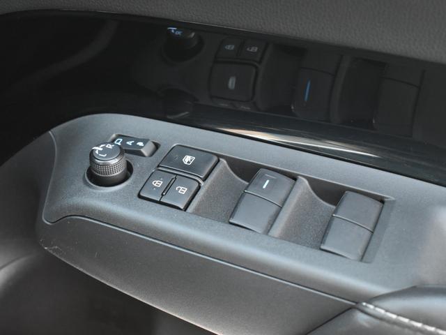 アクア Ｚ　純正１０．５ディスプレイオーディオ／Ｂｌｕｅｔｏｏｔｈ／全方位モニター／バックモニター／ＡＣ１００Ｖ／プッシュスタート／クリアランスソナー／アダプティブクルーズコントロール／オプションスペアタイヤ有（36枚目）