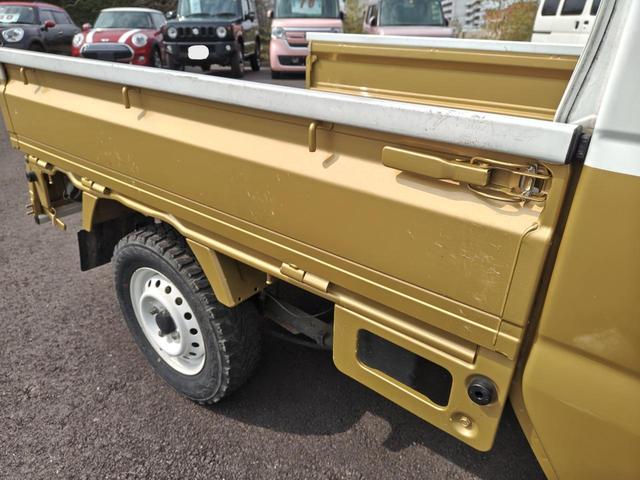 スーパーキャリイ Ｘ　４ＷＤ　オートマ車　ＥＴＣ　パワーウィンドウ　エアコン　パワーステアリング　衝突軽減ブレーキ　三方開　積載可能量３５０ｋｇ（19枚目）
