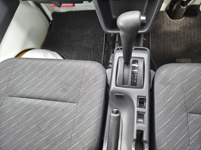 スーパーキャリイ Ｘ　４ＷＤ　オートマ車　ＥＴＣ　パワーウィンドウ　エアコン　パワーステアリング　衝突軽減ブレーキ　三方開　積載可能量３５０ｋｇ（31枚目）