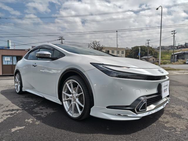 プリウス Ｚ　　（ＰＨＥＶ）　ナビ地デジＴＶ　バックカメラ　デジタルインナーミラー　ＥＴＣ　スマートキー　プッシュスターター　アダクティブクルーズコントロール　パワーバックドア　ＬＥＤヘッドライト　エアロ　社外アルミホイール（5枚目）