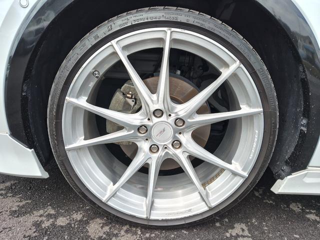 プリウス Ｚ　　（ＰＨＥＶ）　ナビ地デジＴＶ　バックカメラ　デジタルインナーミラー　ＥＴＣ　スマートキー　プッシュスターター　アダクティブクルーズコントロール　パワーバックドア　ＬＥＤヘッドライト　エアロ　社外アルミホイール（15枚目）