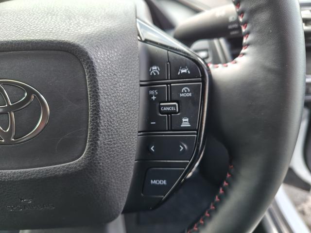 プリウス Ｚ　　（ＰＨＥＶ）　ナビ地デジＴＶ　バックカメラ　デジタルインナーミラー　ＥＴＣ　スマートキー　プッシュスターター　アダクティブクルーズコントロール　パワーバックドア　ＬＥＤヘッドライト　エアロ　社外アルミホイール（22枚目）