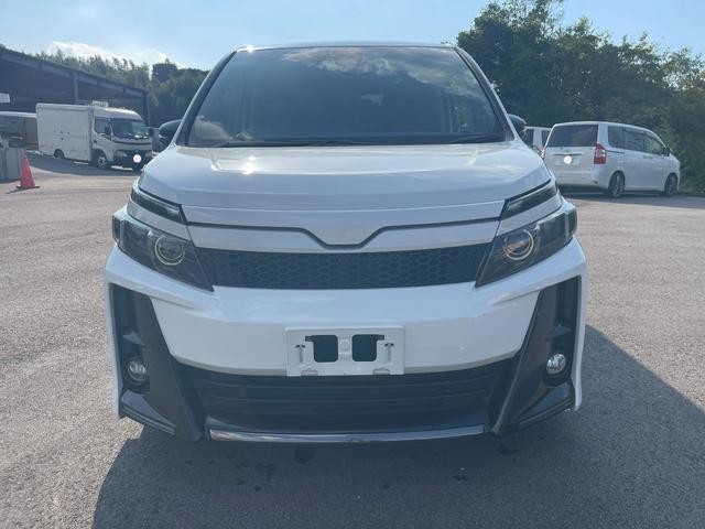 ヴォクシー ハイブリッドZS 煌II(3枚目)