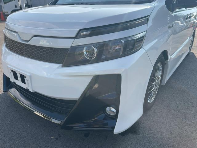 ヴォクシー ハイブリッドZS 煌II(11枚目)