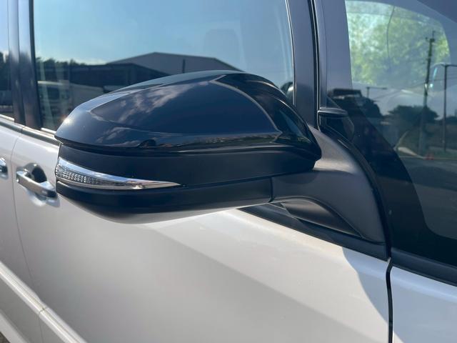 ヴォクシー ハイブリッドZS 煌II(14枚目)