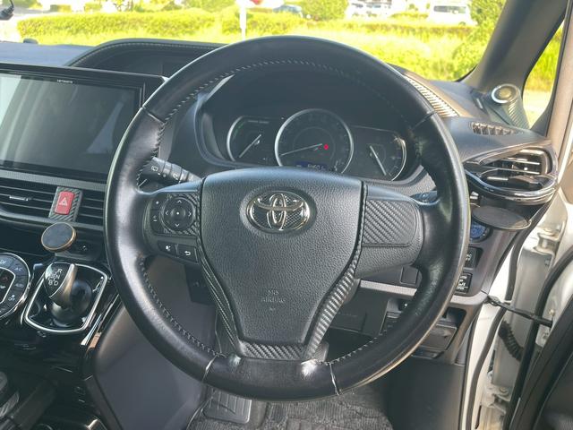 ヴォクシー ハイブリッドZS 煌II(19枚目)