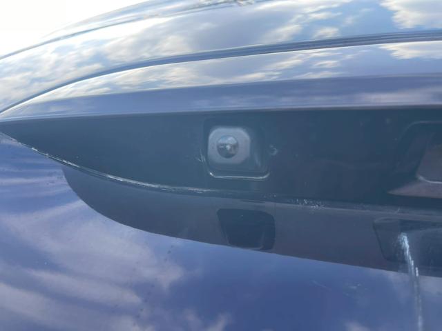 �o�b�N�J����