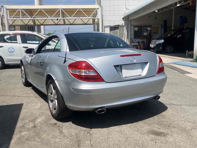ＳＬＫ 　オープンカー　ドライブレコーダー　ＥＴＣ　バックカメラ　ナビ　ＴＶ　オートクルーズコントロール　オートライト　ＡＴ　キーレスエントリー　電動格納ミラー　シートヒーター　アルミホイール　ＣＤ　ブルーレイ（23枚目）