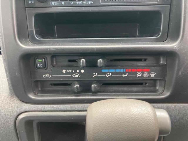ハイゼットカーゴ 　軽バン　ＡＴ　両側スライドドア　キーレスエントリー　アルミホイール　エアコン　パワーウィンドウ　運転席エアバッグ　助手席エアバッグ（7枚目）