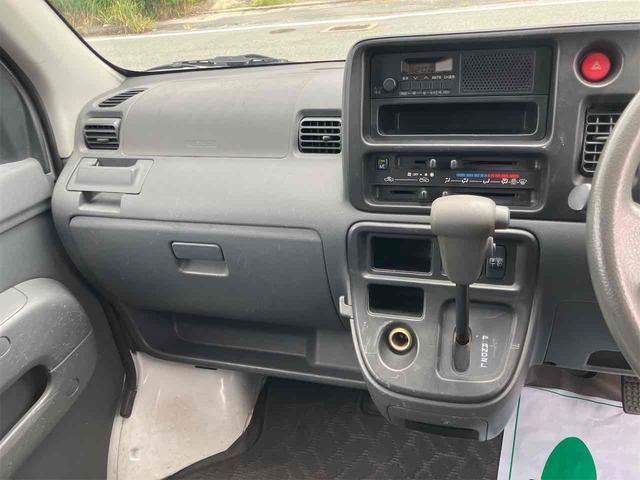ハイゼットカーゴ 　軽バン　ＡＴ　両側スライドドア　キーレスエントリー　アルミホイール　エアコン　パワーウィンドウ　運転席エアバッグ　助手席エアバッグ（14枚目）