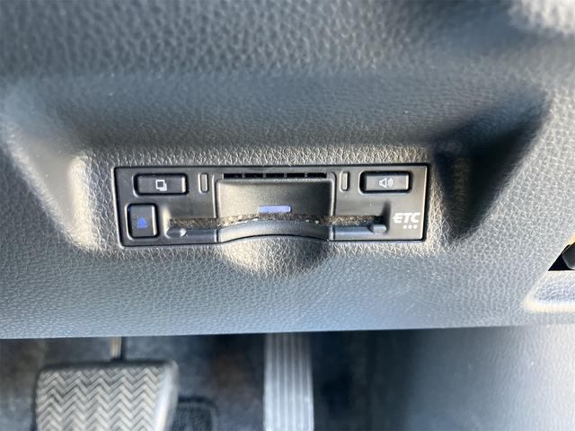 シエンタ ハイブリッドＺ　ＥＴＣ　バックカメラ　ナビ　ＴＶ　クリアランスソナー　オートクルーズコントロール　レーンアシスト　衝突被害軽減システム　両側電動スライドドア　オートマチックハイビーム　オートライト　ＬＥＤヘッドランプ（14枚目）