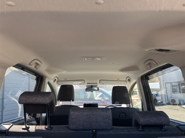 シエンタ ハイブリッドＺ　ＥＴＣ　バックカメラ　ナビ　ＴＶ　クリアランスソナー　オートクルーズコントロール　レーンアシスト　衝突被害軽減システム　両側電動スライドドア　オートマチックハイビーム　オートライト　ＬＥＤヘッドランプ（31枚目）