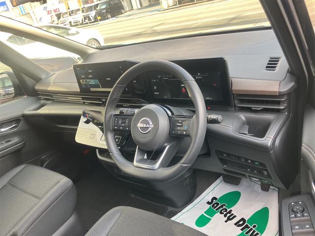 セレナ ハイウェイスターＶ　ＥＴＣ　全周囲カメラ　ナビ　ＴＶ　クリアランスソナー　オートクルーズコントロール　衝突被害軽減システム　両側電動スライドドア　オートライト　ＬＥＤヘッドランプ　スマートキー　アイドリングストップ（42枚目）