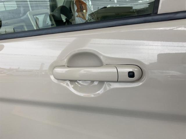 アルトラパン Ｌ　バックカメラ　衝突被害軽減システム　スマートキー　アイドリングストップ　ＣＶＴ　盗難防止システム　ＡＢＳ　ＥＳＣ　衝突安全ボディ　エアコン　パワーステアリング（20枚目）