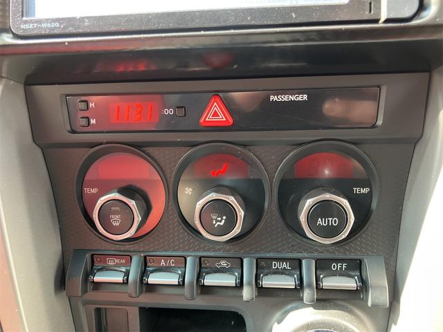 86 GTリミテッド ETC ナビ TV AT オートライト HID LEDヘッドランプ スマートキー 電動格納ミラー シートヒーター アルミホイール 盗難防止システム 衝突安全ボディ ABS ESC CD DVD再生(6枚目)