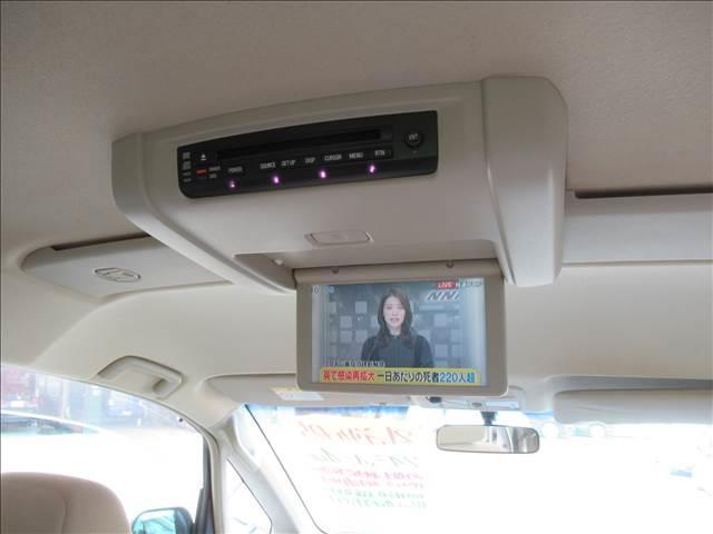 シャモニー 保証付 後席モニター DVD Bカメラ メモリーナビ ETC オートクルーズコントロール スマートキー HIDヘッドライト シートヒーター パワーシート 両側電動スライドドア(8枚目)