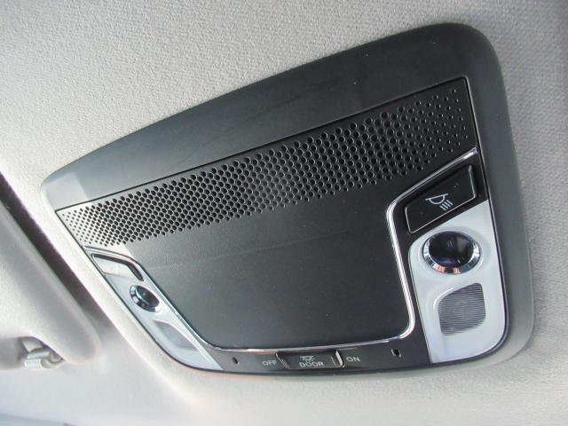 ヴェゼル 　１．５　ＨＹＢＲＩＤ　Ｚ　オートライト　ハーフレザーシート　ＬＥＤヘッドランプ　レーンアシスト　衝突被害軽減システム　キーレスエントリー　スマートキー　Ｂｌｕｅｔｏｏｔｈ　バックカメラ（2枚目）