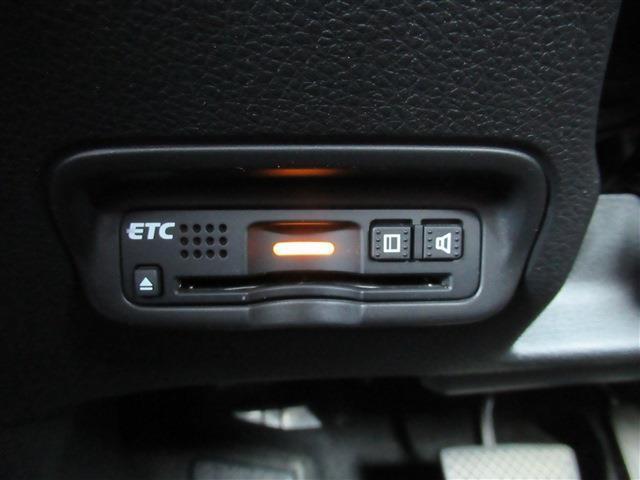 ヴェゼル 　１．５　ＨＹＢＲＩＤ　Ｚ　オートライト　ハーフレザーシート　ＬＥＤヘッドランプ　レーンアシスト　衝突被害軽減システム　キーレスエントリー　スマートキー　Ｂｌｕｅｔｏｏｔｈ　バックカメラ（17枚目）