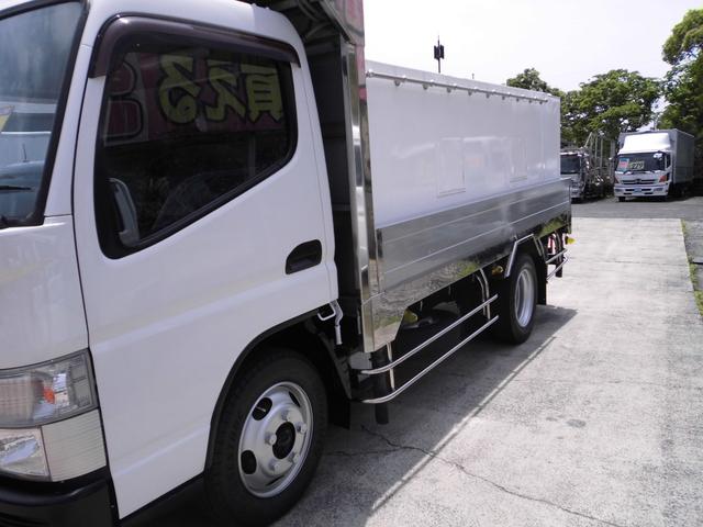 キャンター 　活魚運搬車　標準キャブ　３トンシャーシ　ボデーマリンシステム　２槽式水槽　キャブ塗装済（9枚目）