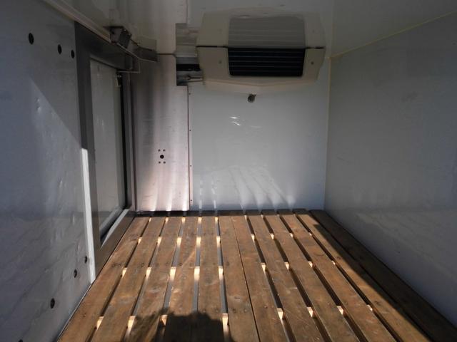 キャリイトラック 冷蔵冷凍車 エアコンパワステ パワーウインド ー20度設定 サイドドア付 ナビ テレビ バックカメラ オートマチック(10枚目)