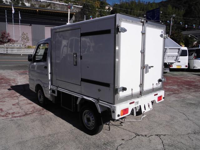 キャリイトラック 冷蔵冷凍車 エアコン パワステ パワーウインド ー20度設定 サイドドア付 ナビ テレビ バックカメラ オートマチック(10枚目)