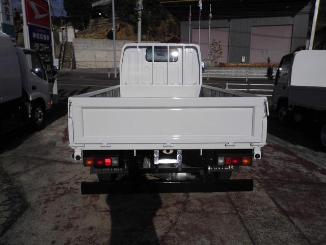 キャンター 　２トン　平ボデー　標準キャブ　ショートボデー　２トン積み　フルフラットロー　床鉄板張り　エアコン　パワステ　パワーウインド（5枚目）
