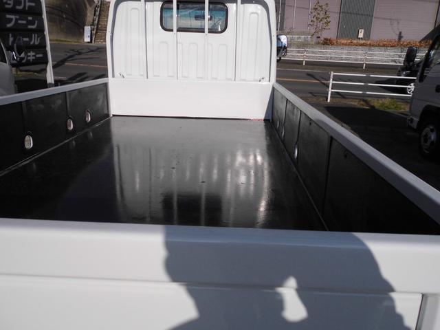 キャンター 　２トン　平ボデー　標準キャブ　ショートボデー　２トン積み　フルフラットロー　床鉄板張り　エアコン　パワステ　パワーウインド（6枚目）