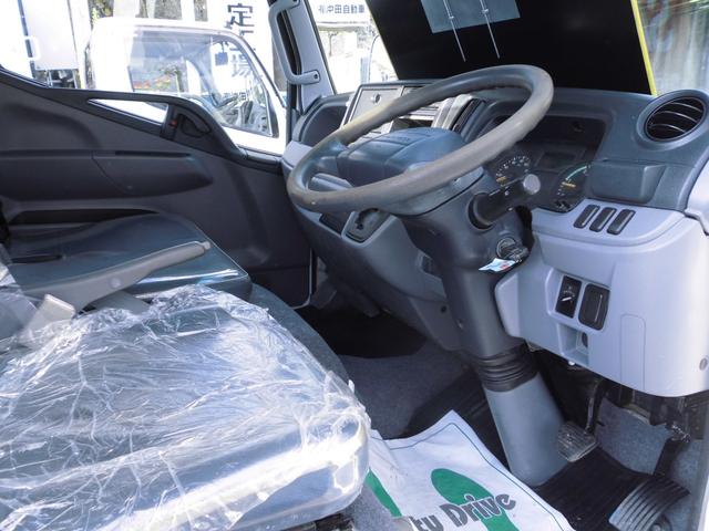 キャンター 　２トン　平ボデー　標準キャブ　ショートボデー　２トン積み　フルフラットロー　床鉄板張り　エアコン　パワステ　パワーウインド（16枚目）