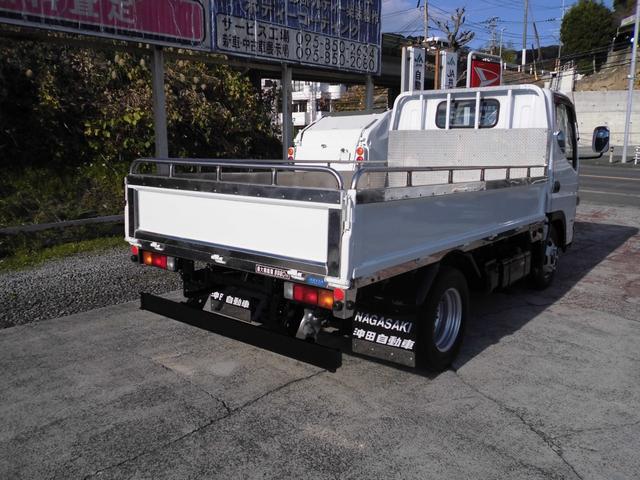 キャンター 　２トン　平ボデー　カスタム　標準キャブ　ショートボデー　２トン積み　フルフラットロー　ボデー内寸長さ３１０ｃｍ　幅１６０ｃｍ　メッキパーツ（5枚目）