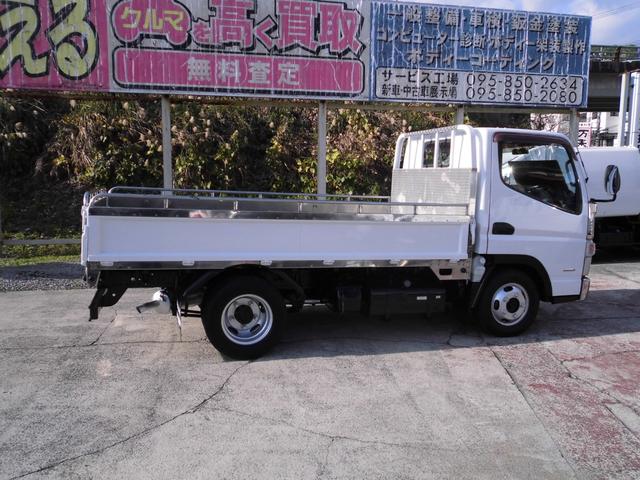 キャンター 　２トン　平ボデー　カスタム　標準キャブ　ショートボデー　２トン積み　フルフラットロー　ボデー内寸長さ３１０ｃｍ　幅１６０ｃｍ　メッキパーツ（12枚目）
