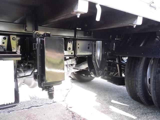 アトラストラック 2トン平ボデー 標準キャブ ショートボデー 4ナンバー 2トン積み 木製平ボデー フルフラットロー ディーゼル ブレーキアシスト 全塗装済(19枚目)