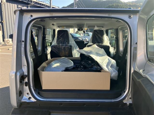 ジムニー ＸＣ　５ＭＴ　届け出済未使用車　シートヒーター　ヒルディセントコントロール　ＬＥＤヘッドライト　クルーズコントロール（11枚目）