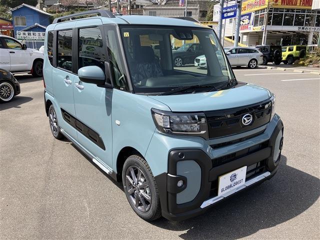 タント ファンクロス　届け出済未使用車　ナビ　バックカメラ　ＥＴＣ　ドアバイザー　フロアマット　フロントドライブレコーダー（3枚目）